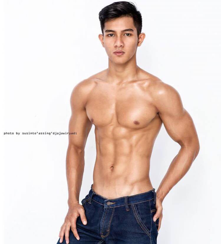 หนุ่มเข้มหล่อบ้านๆ แสบทรวง 039