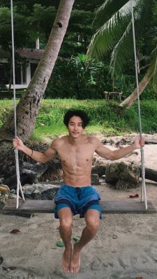 ถอดโชว์เรือนร่าง 1814