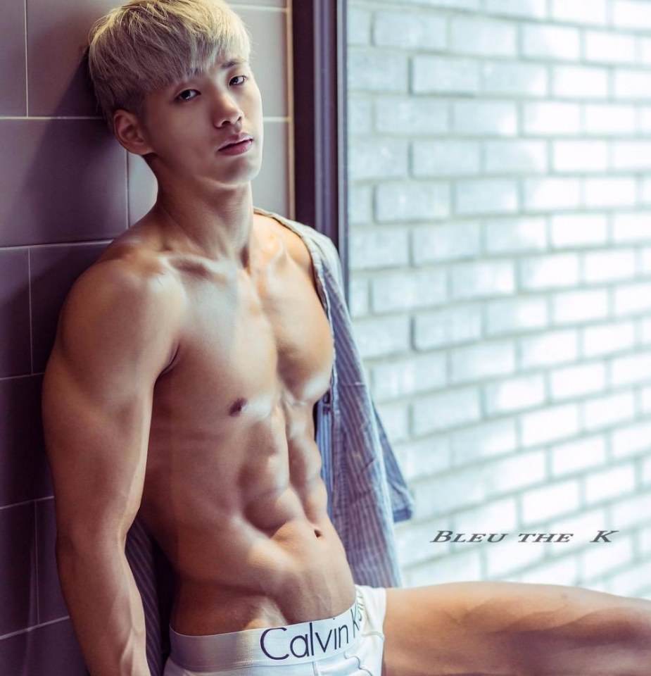 ถอดโชว์เรือนร่าง 1817