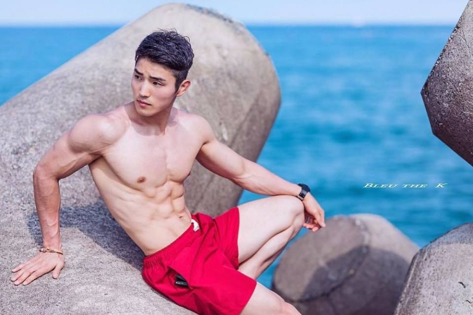 ถอดโชว์เรือนร่าง 1817