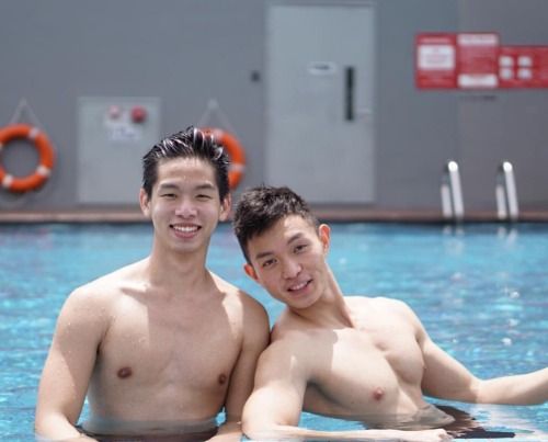 ถอดโชว์เรือนร่าง 1818