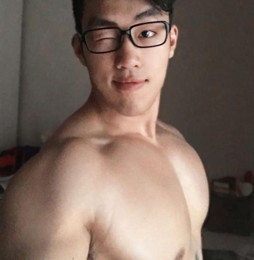 ถอดโชว์เรือนร่าง 1821