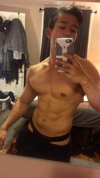 ถอดโชว์เรือนร่าง 1821