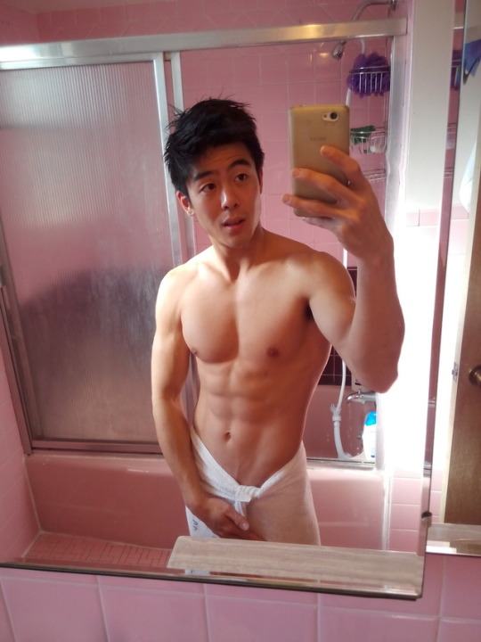 ถอดโชว์เรือนร่าง 1821