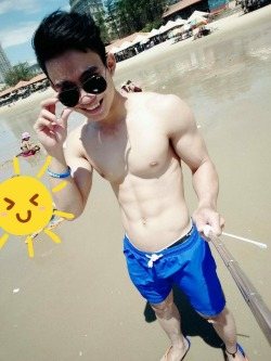 ถอดโชว์เรือนร่าง 1822