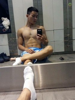 ถอดโชว์เรือนร่าง 1822