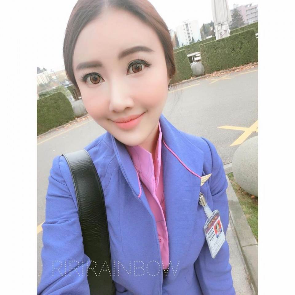 รุ้ง -สายการบินThai Airways