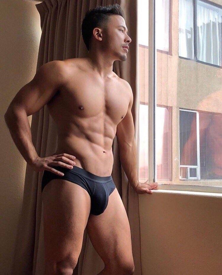 Sexy Guy 123