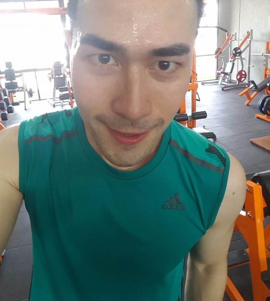 อาภรณ์เขียวเสียวจังสาวหลั่งไหล 2,307