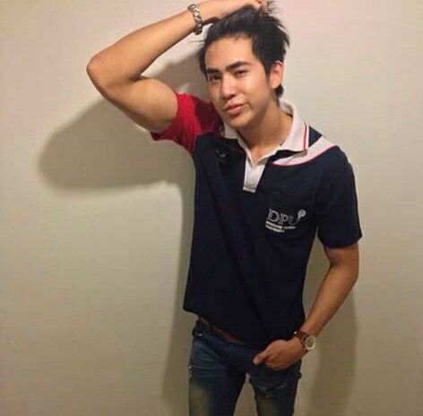 เหล่าชายกระจายท่าพสุธาสะเทือน 2,309