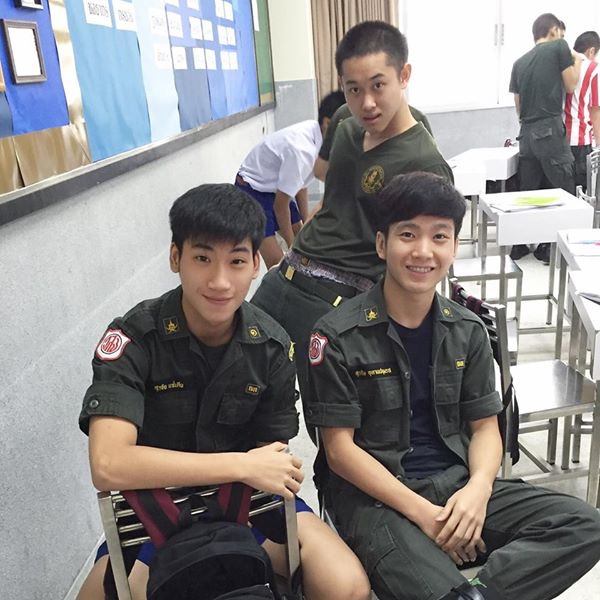 สามคนก็ไหวค่ะ 2,342