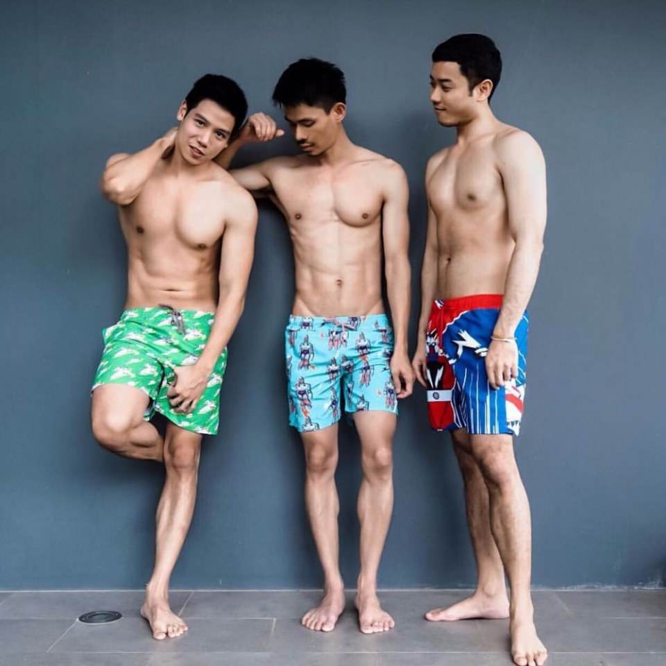 สามคนก็ไหวค่ะ 2,342