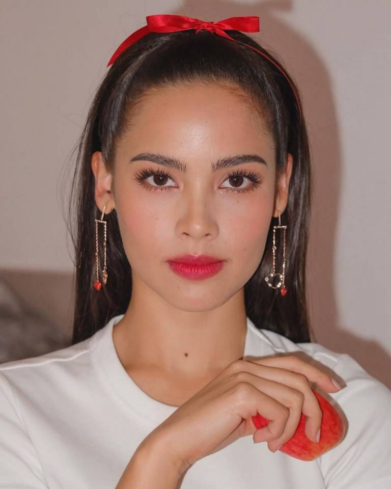 ญาญ่า อุรัสยา