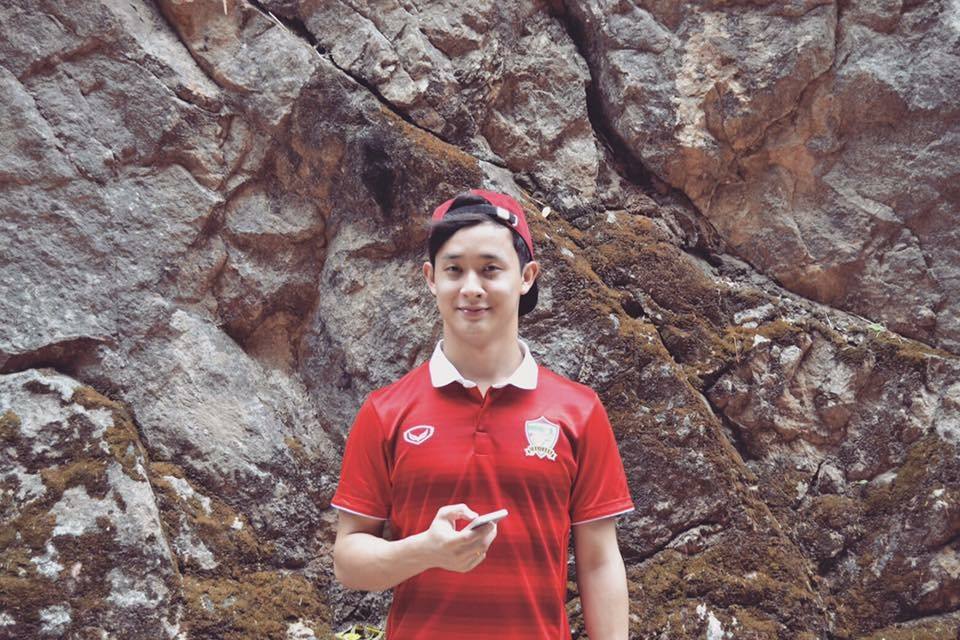 อาภรณ์แดงแรงฤทธิ์พิชิตอิฉัน 2,360