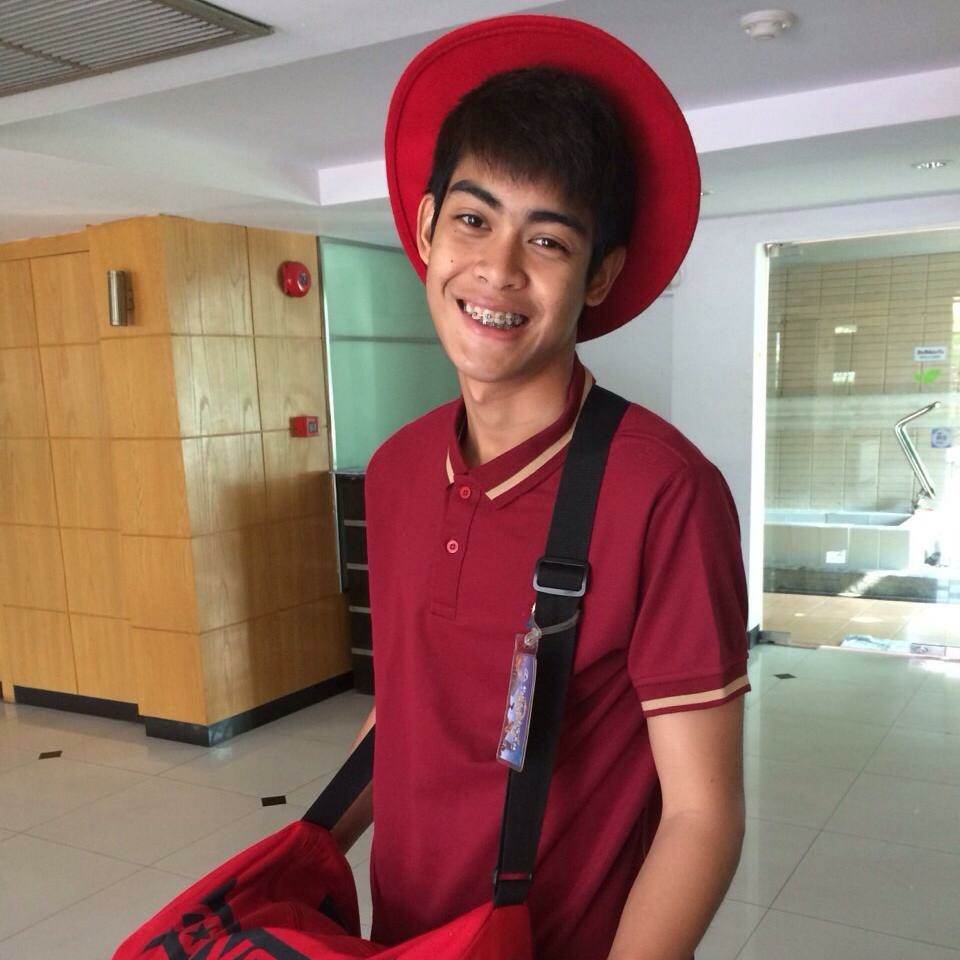 อาภรณ์แดงแรงฤทธิ์พิชิตอิฉัน 2,360