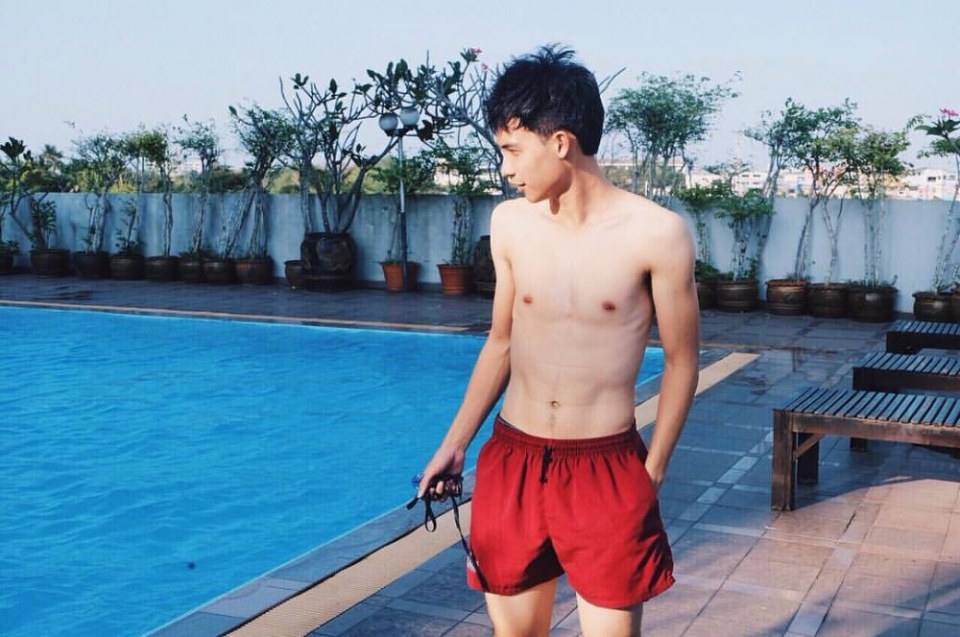 อาภรณ์แดงแรงฤทธิ์พิชิตอิฉัน 2,360