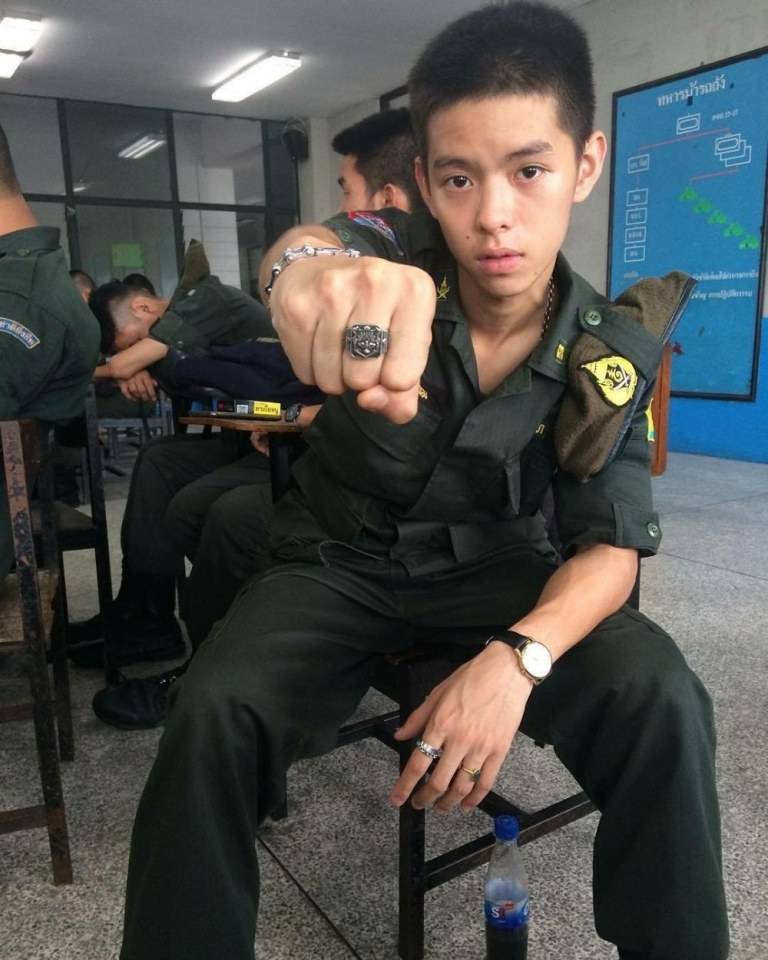 รอดออยู่ค่ะ  2,367