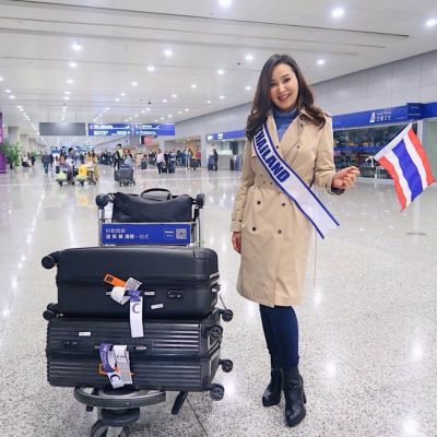 เดินทางแล้วครับ คุณอาร์ ตัวแทนประเทศไทย เข้าร่วมชิงชัย Mrs. Asia International 2017 ณ ประเทศสาธารณรัฐประชาชนจีน