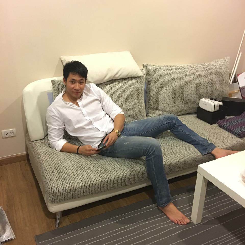 เอนตัวมากกว่านี้ 2,389