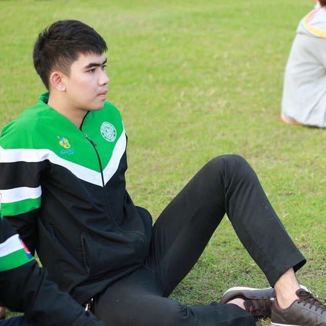 เอนตัวมากกว่านี้ 2,389