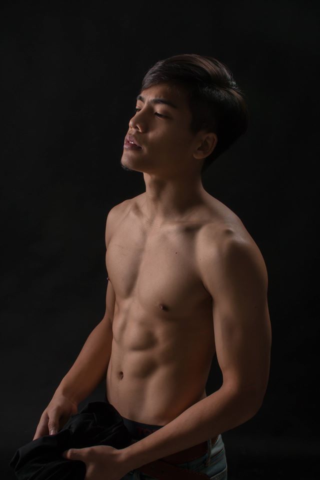 ดาราวัยรุ่น 2,394