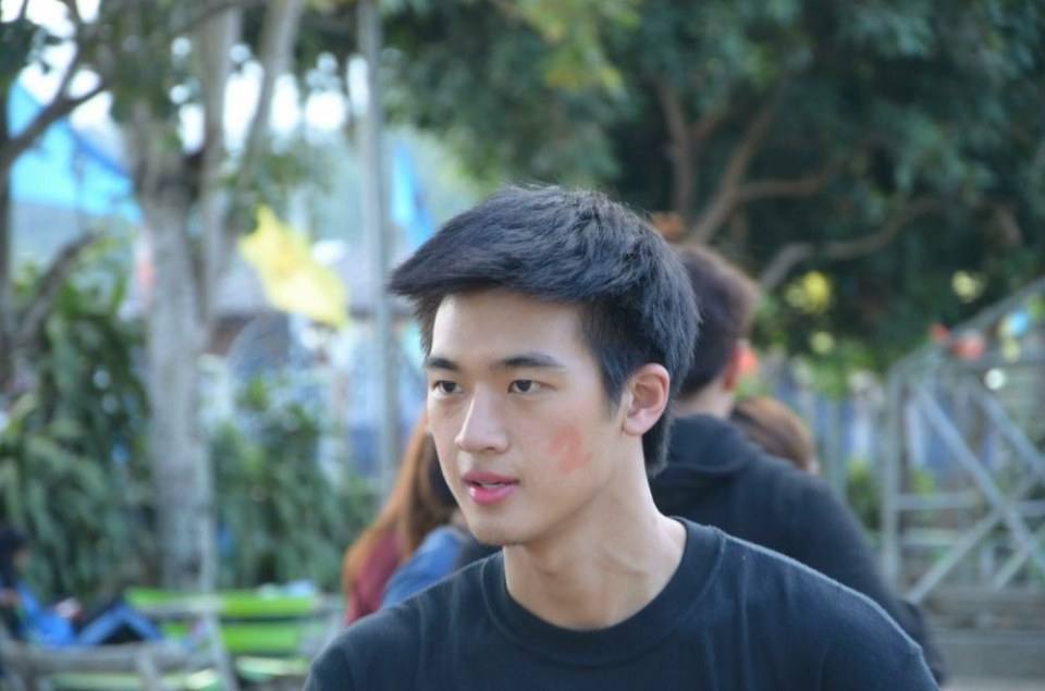 ดาราวัยรุ่น 2,394