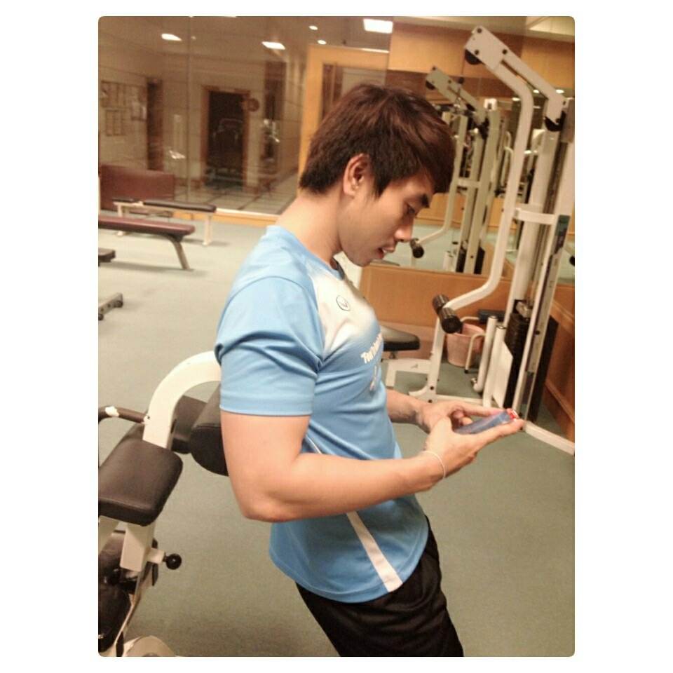 ดาราวัยรุ่น 2,394