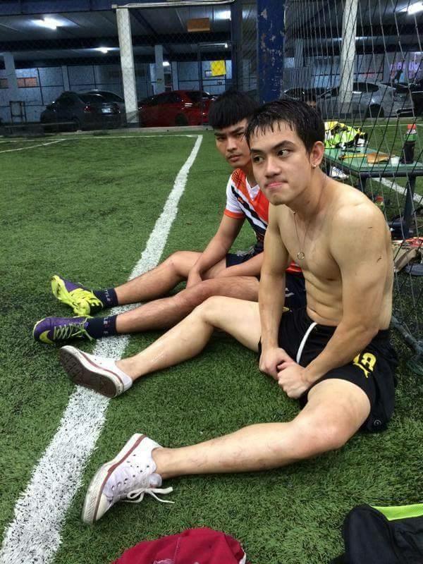 ดาราวัยรุ่น 2,394