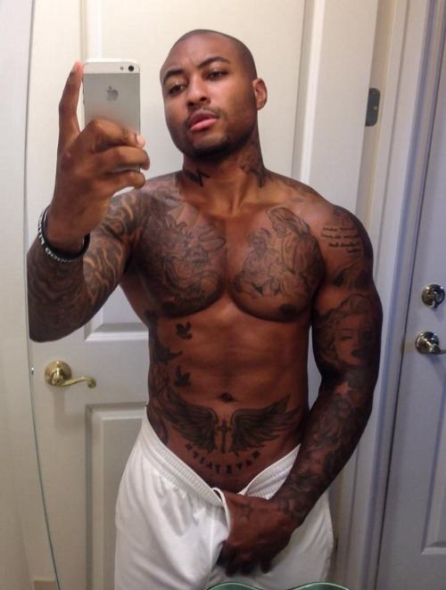 Man Crush of the Day: Football player Justin Tryon