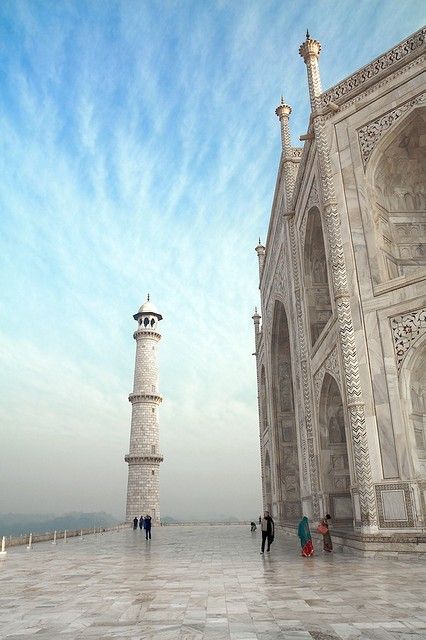ความยิ่งใหญ่ ของ อินเดีย กับ  ทัชมาฮาล : อนุสรณ์สถานแห่งความรัก
