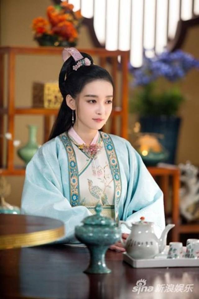 ละคร Hua Xie Hua Fei Hua Man Tian 《花谢花飞花满天》 2017 13