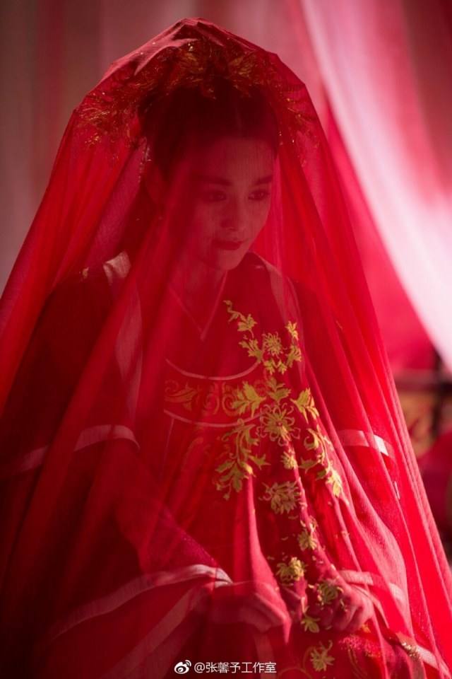 ละคร Hua Xie Hua Fei Hua Man Tian 《花谢花飞花满天》 2017 16