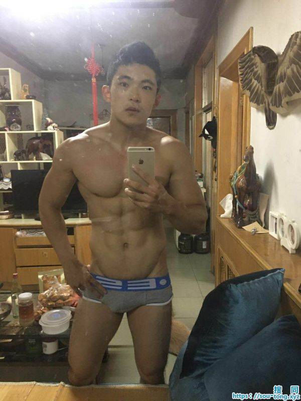 Hot guy in underwear 305