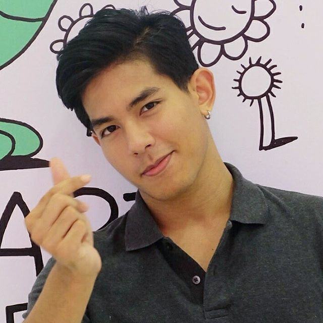 หล่อน่ารัก