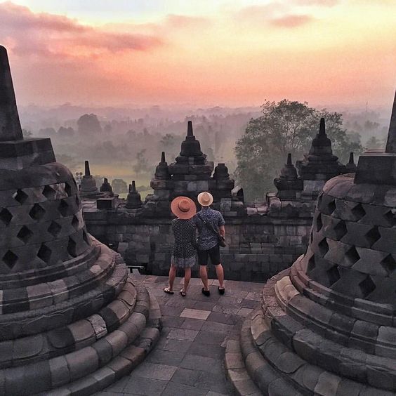 ความยิ่งใหญ่ ของ ศาสนาพุทธ กับมหาสถูปโบโรบูดูร์  Borobudur) อินโดนีเซีย