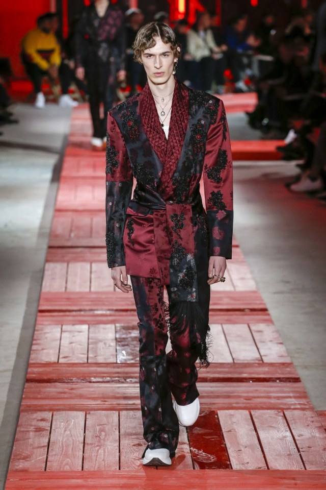 Alexander McQueen FALL 2018 MENSWEAR