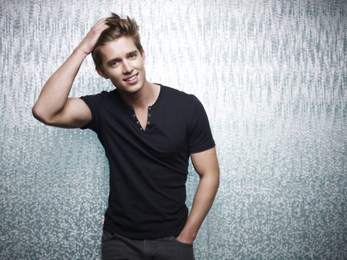 Man Crush of the Day: Actor Drew Van Acker June 22, 2013 380 0