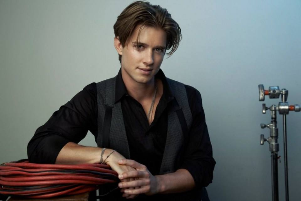 Man Crush of the Day: Actor Drew Van Acker June 22, 2013 380 0