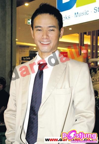 กร เกียรติเฟื่องฟู ผู้ประกาศไฮโซ