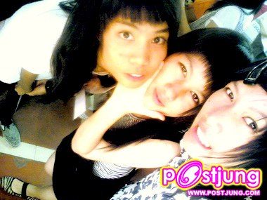 หยกคนกลาง