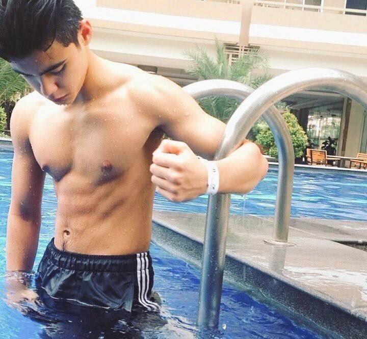 เลียกันม่ะ