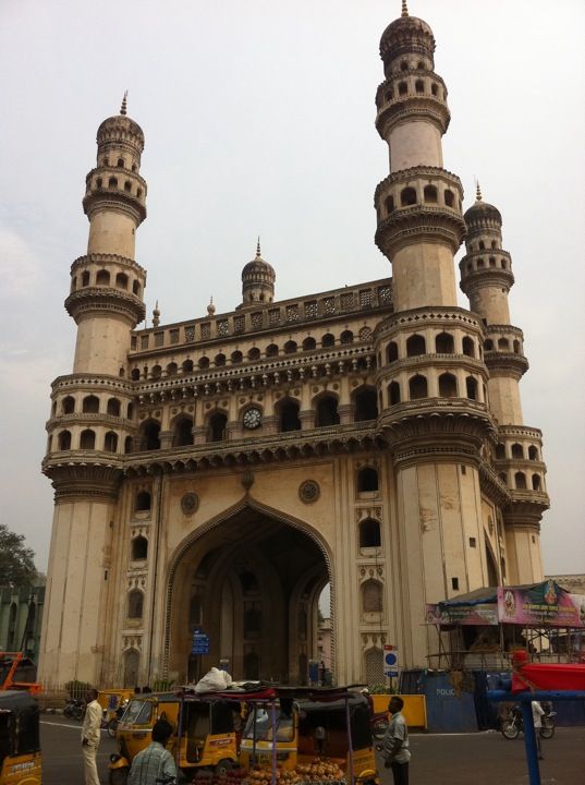 ความงามของสถาปัตยกรรมโมกุลใน Hyderabad ประตูไฮเดอราบัด อินเดีย