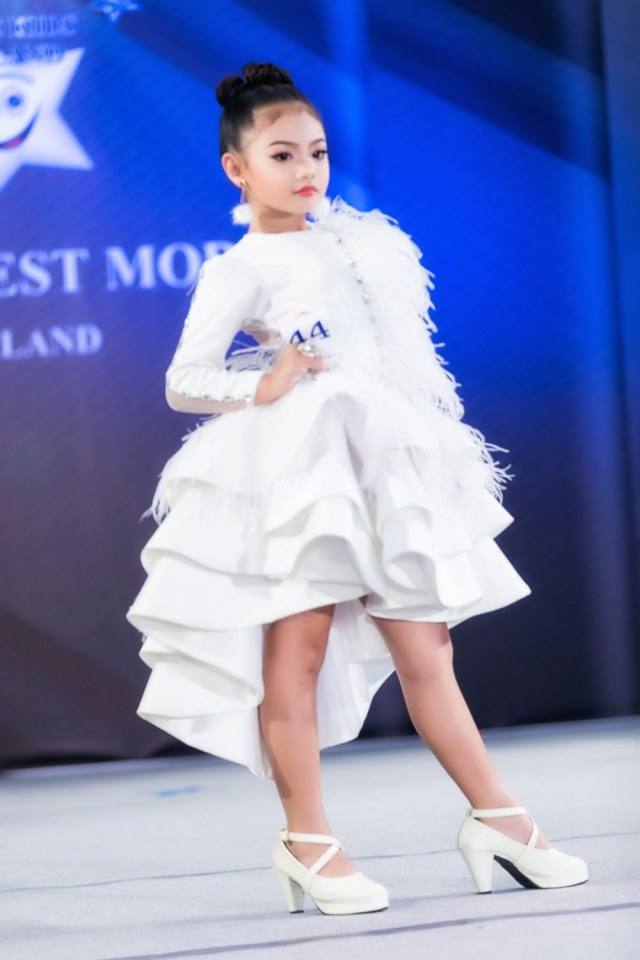 ประกวดเด็กที่เริ่ดที่สุดในภาคอีสาน Little Best Model Thailand   ปี  2