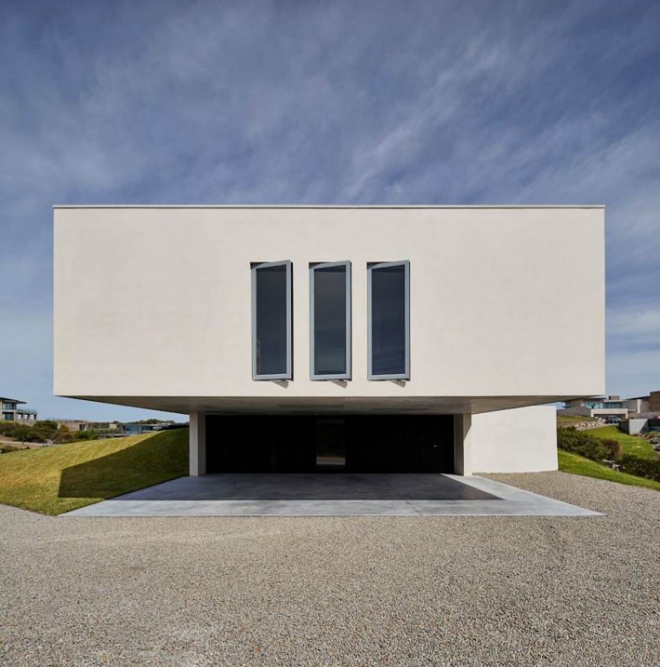 Portsea Residence by FGR Architects