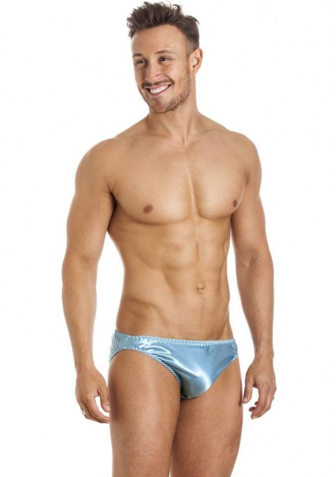 Hot guy in underwear 325