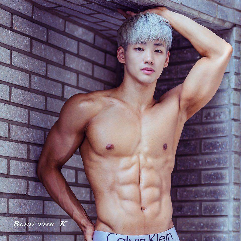 корейские мужчины голые фото 54