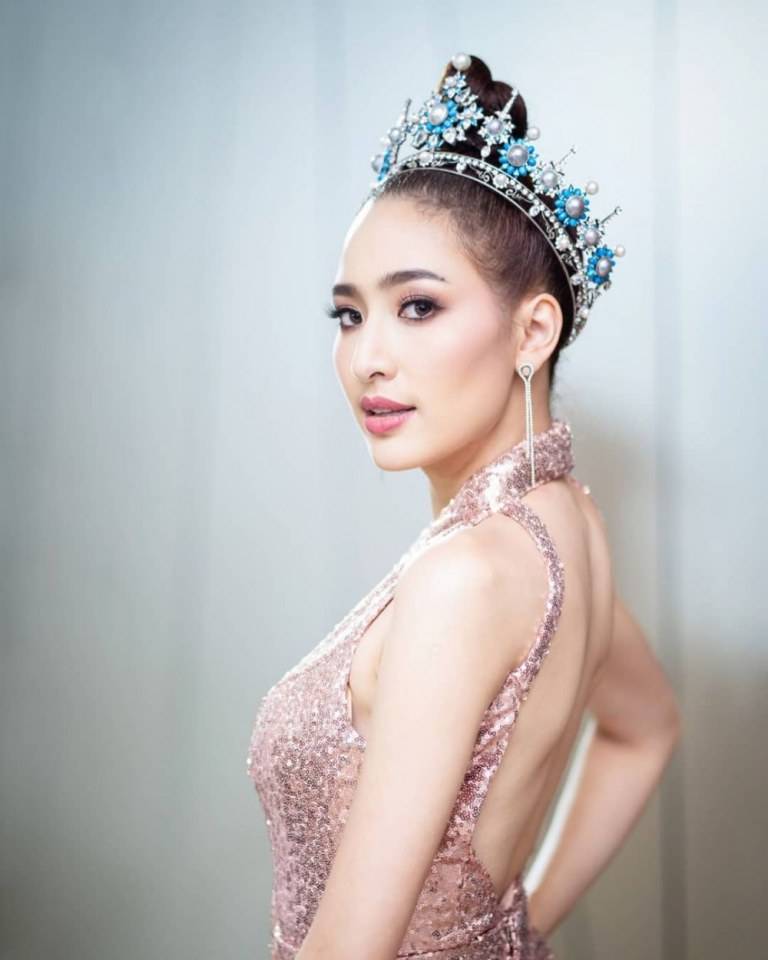 แคร์​ ฉัตรฑริกา รอง2​Miss Thailand World2014