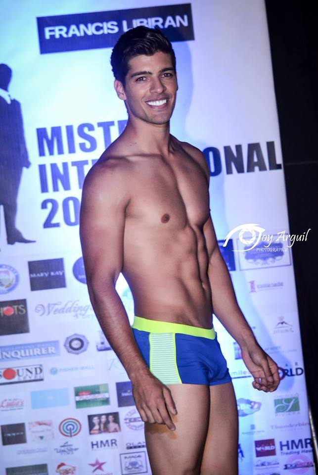 Mister International 2015 Swimwear