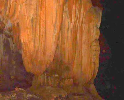 ถ้ำพระวังแดงถ้ำที่ยาวที่สุดในประเทศไทย