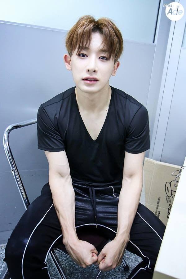 ศิลปินเกาหลี WONHO